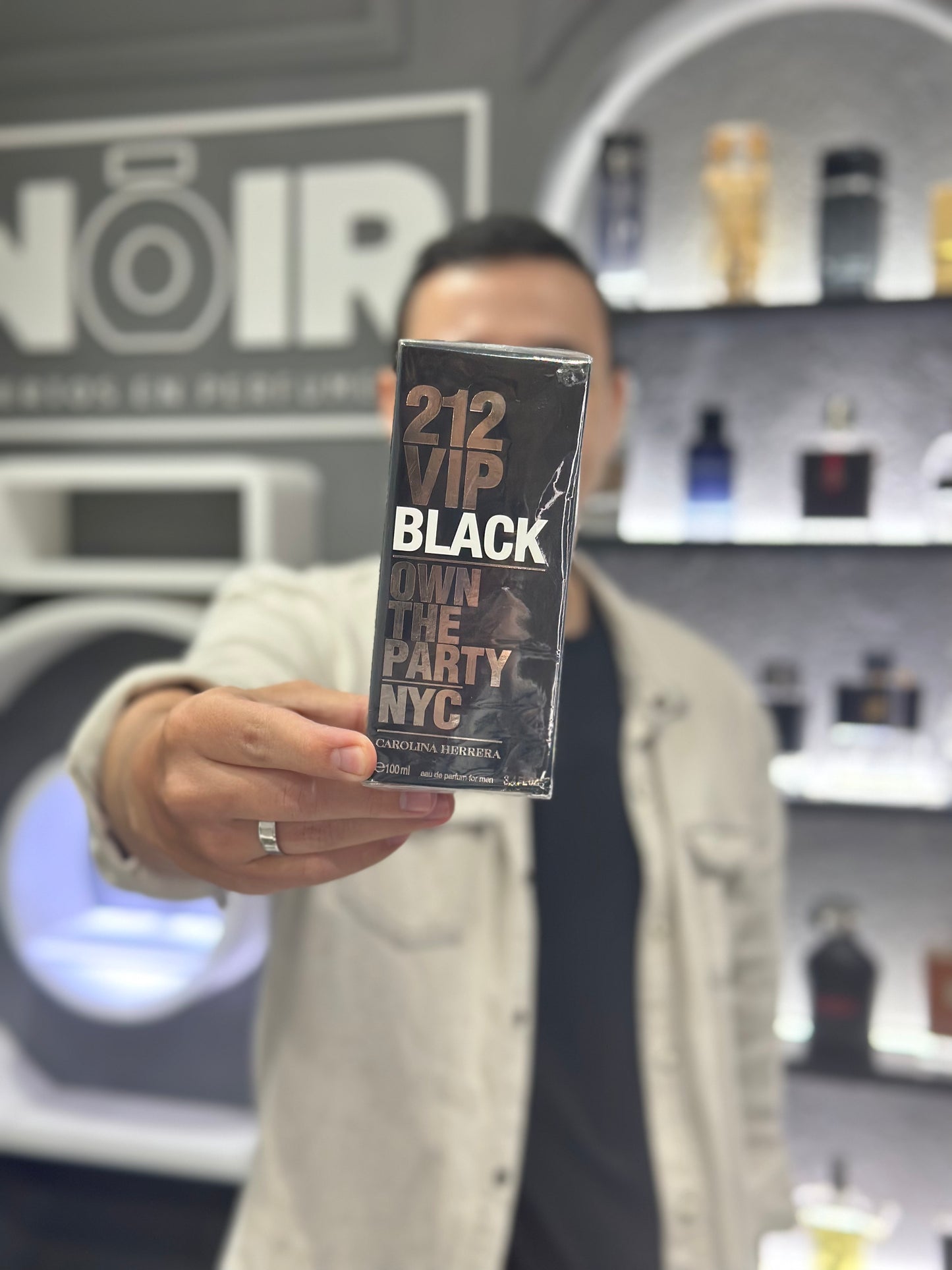 212 Vip Black Carolina Herrera 100ml EDP Hombre - Noir Perfumeria
