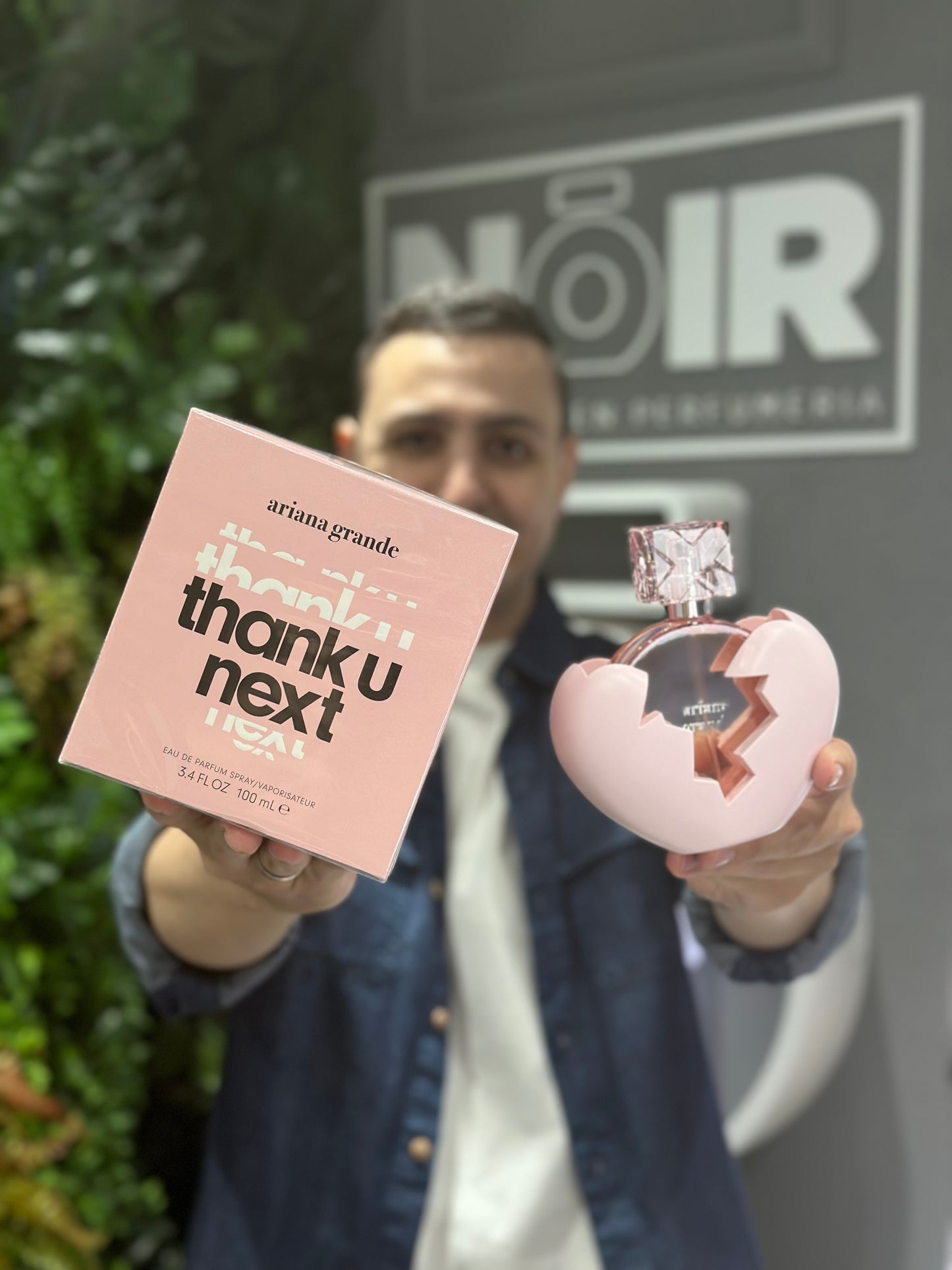 Ariana Grande Thank U Next 100ml EDP Mujer - Noir Perfumeria