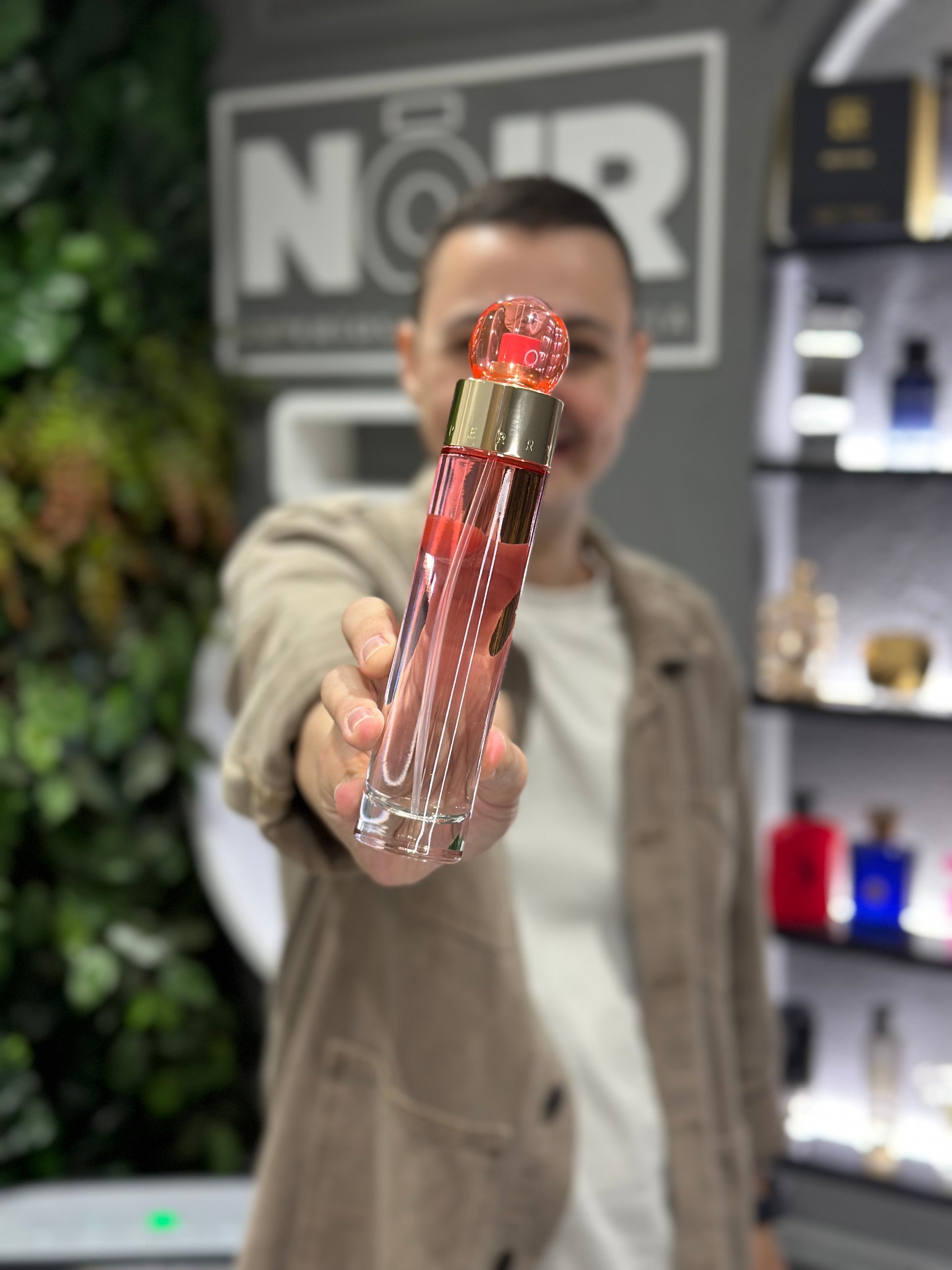 Ellis 360 Coral Perry Ellis Review 360° Coral Perry Ellis Perfume