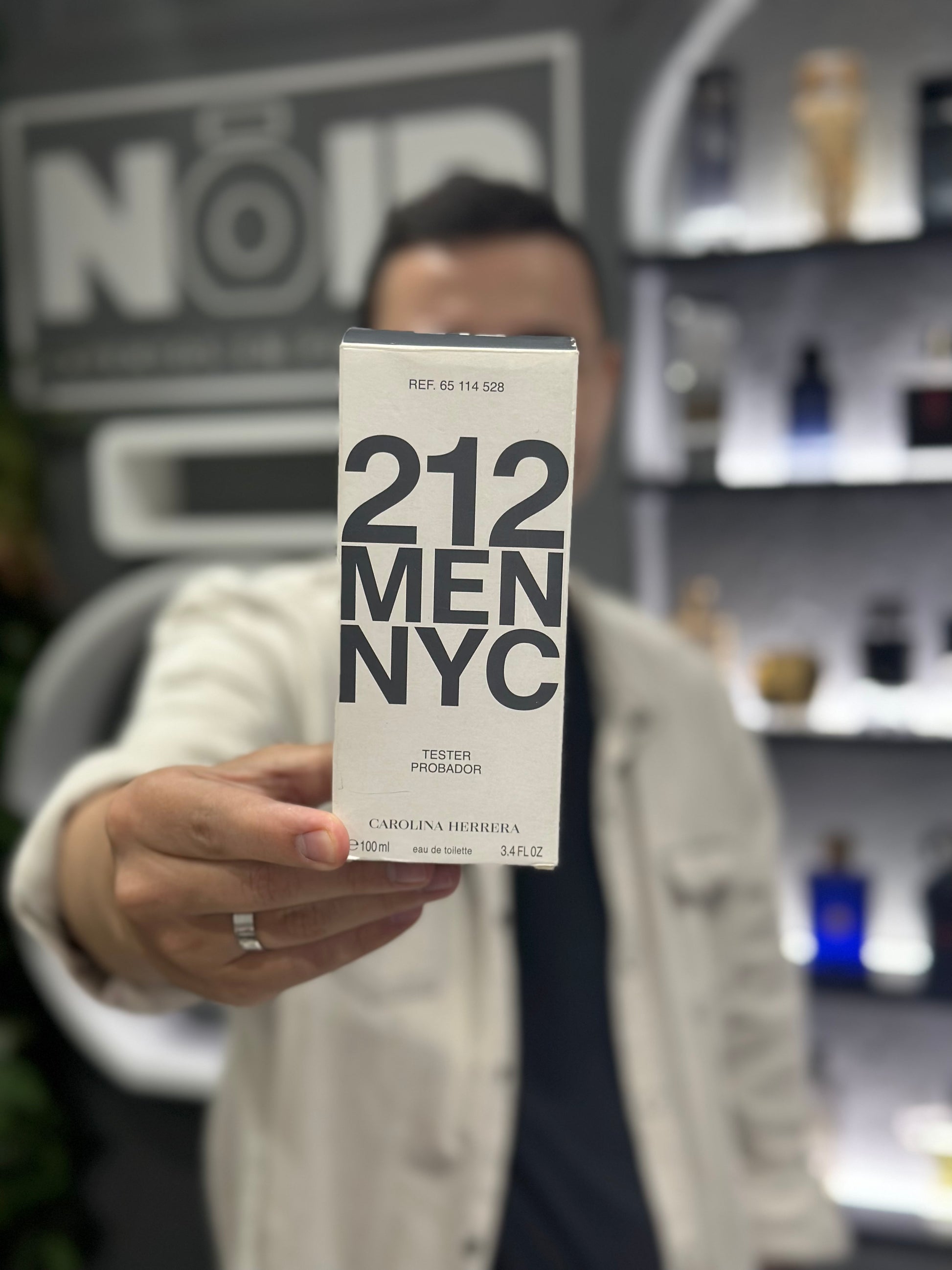 Tester 212 NYC Carolina Herrera 100ml EDT Hombre - Noir Perfumeria